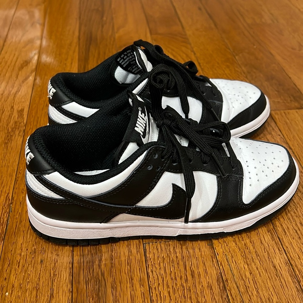 Nike Dunk Low Women Sneakers